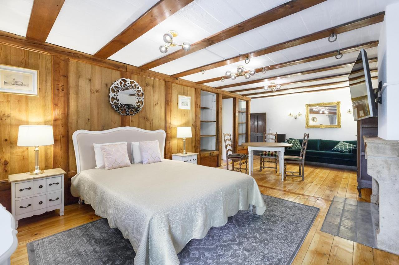 A Castle Spirit Apartment In Chateau Du Chatelard Clarens Esterno foto