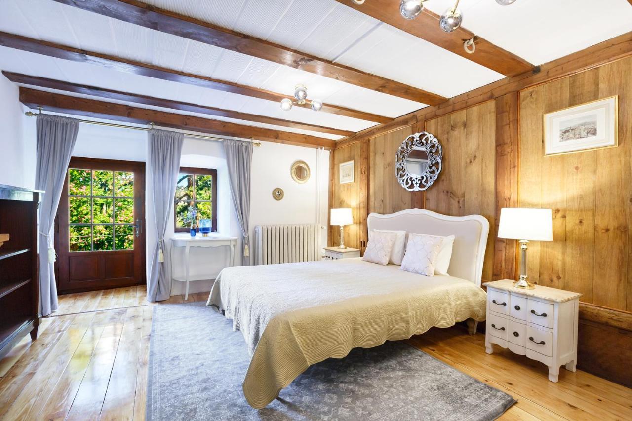 A Castle Spirit Apartment In Chateau Du Chatelard Clarens Esterno foto